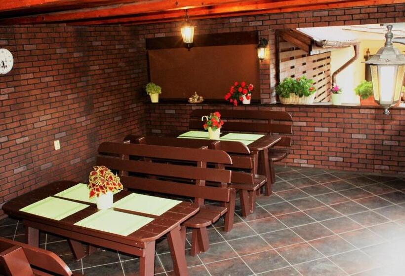 Пансион Silva House