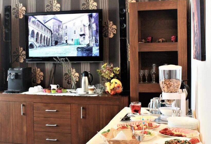 Пансион Silva House