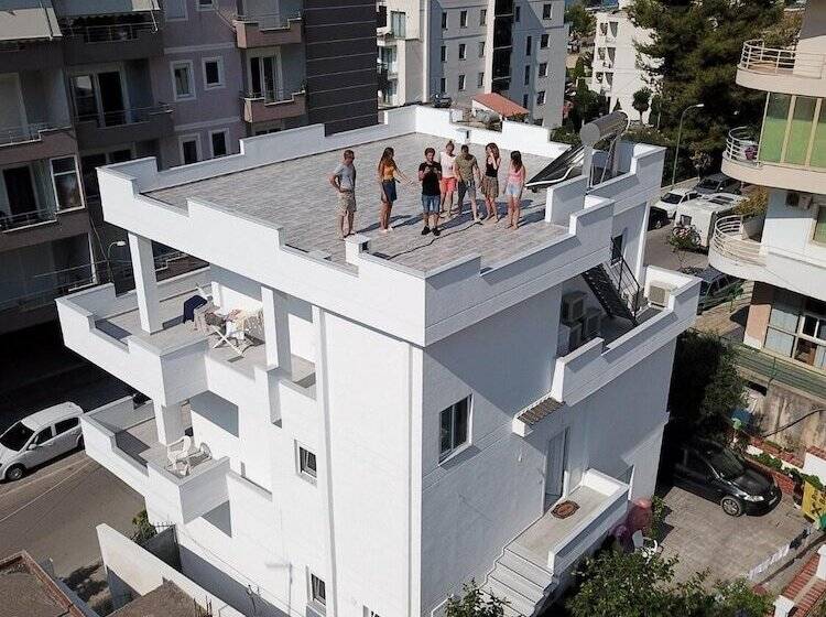 بنسيون Villa Orkidea