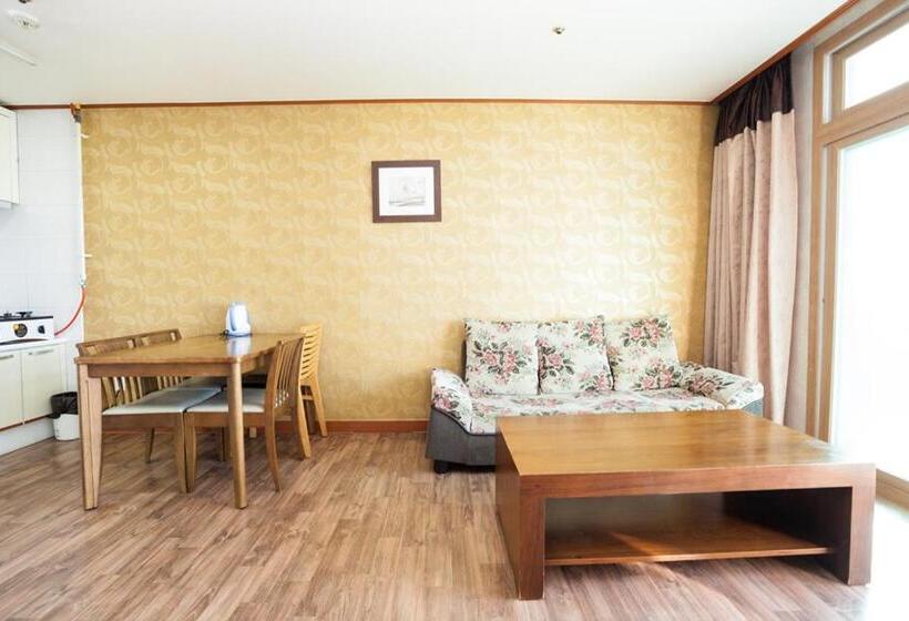 リゾートホテル Jeju Ilsung Beach Condo