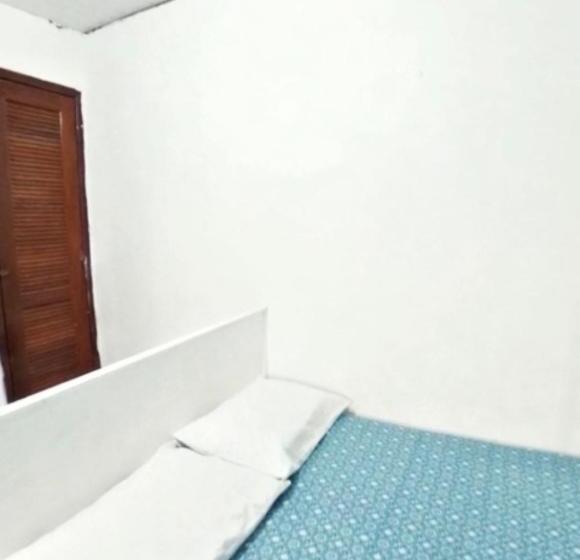 Hostel Malai Beach House