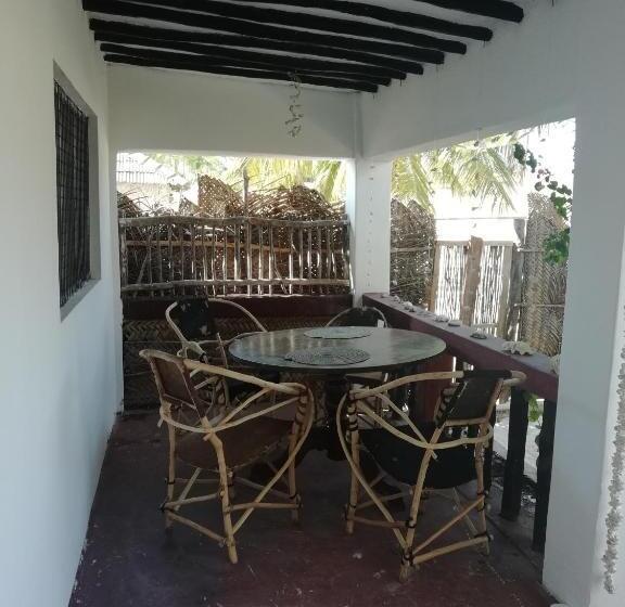 旅馆 Sunny House Paje Ii