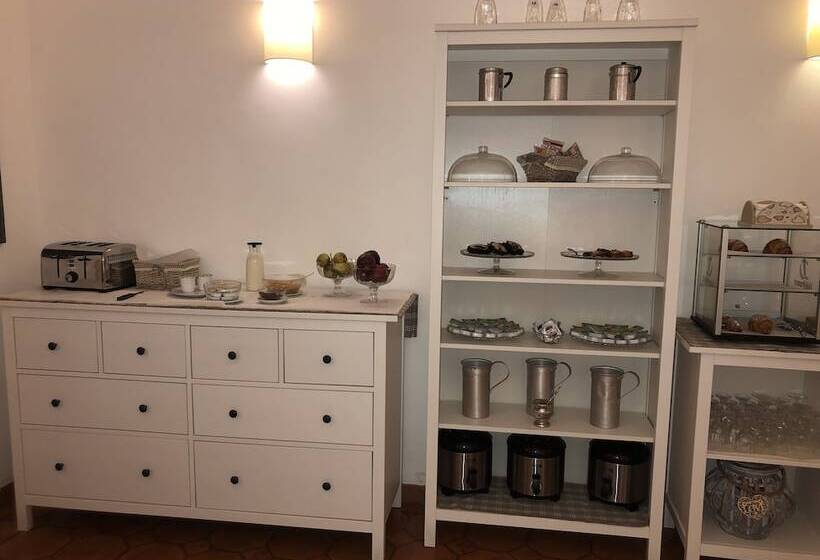 مبيت وإفطار Elios Tao