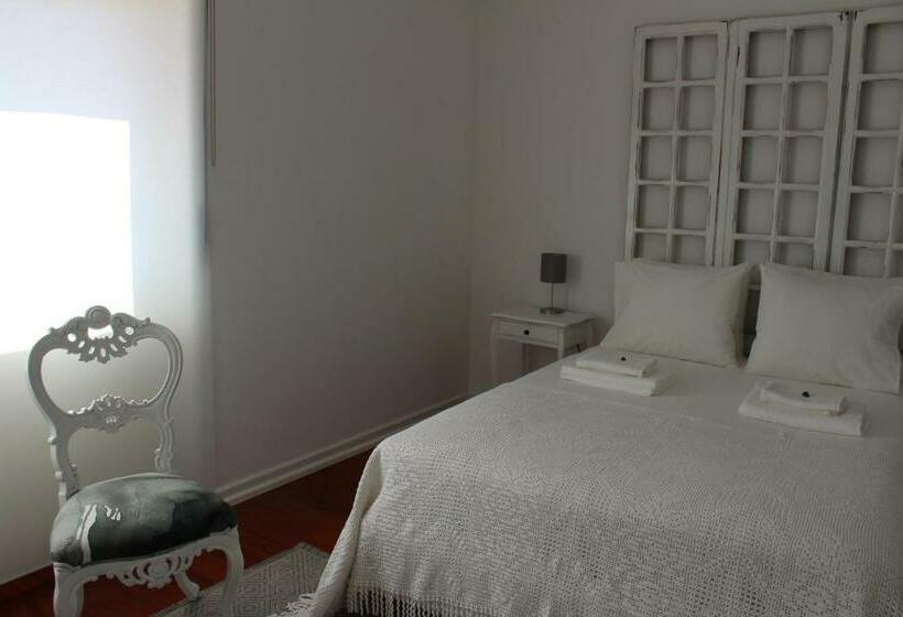 تختخواب و صبحانه Happysintra Guesthouse By Casa Do Preto