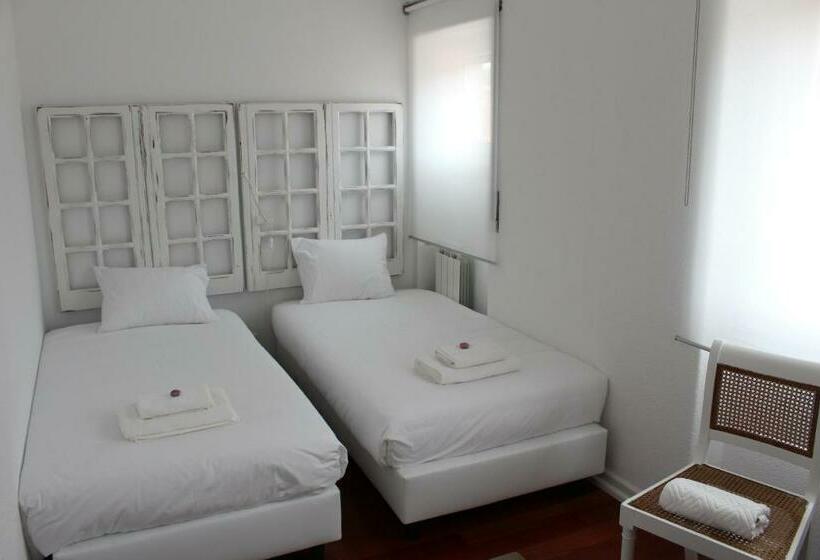 تختخواب و صبحانه Happysintra Guesthouse By Casa Do Preto