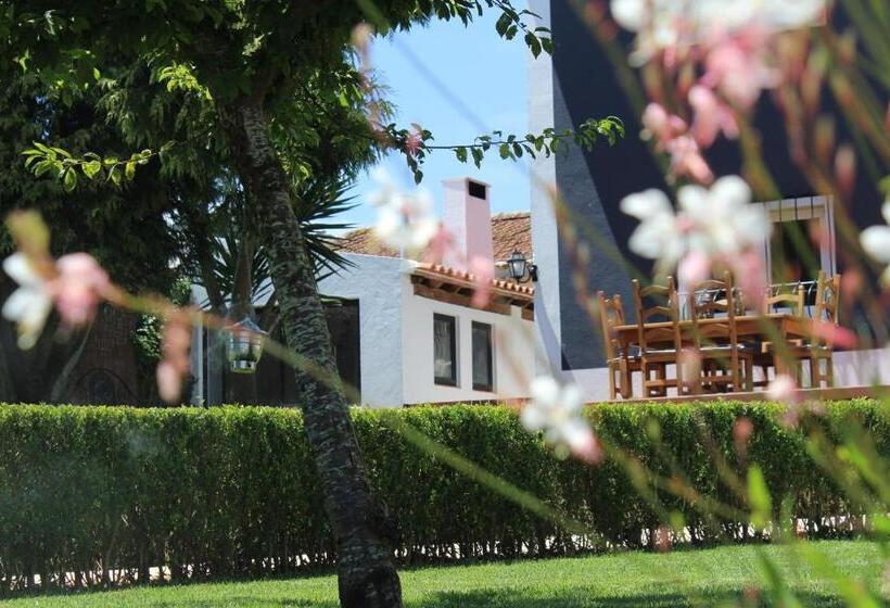 تختخواب و صبحانه Happysintra Guesthouse By Casa Do Preto