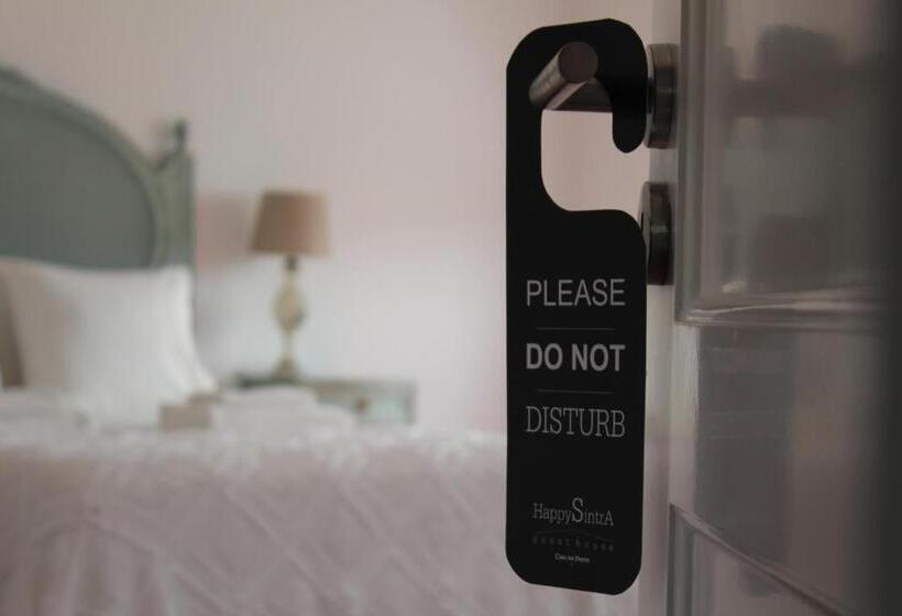 تختخواب و صبحانه Happysintra Guesthouse By Casa Do Preto