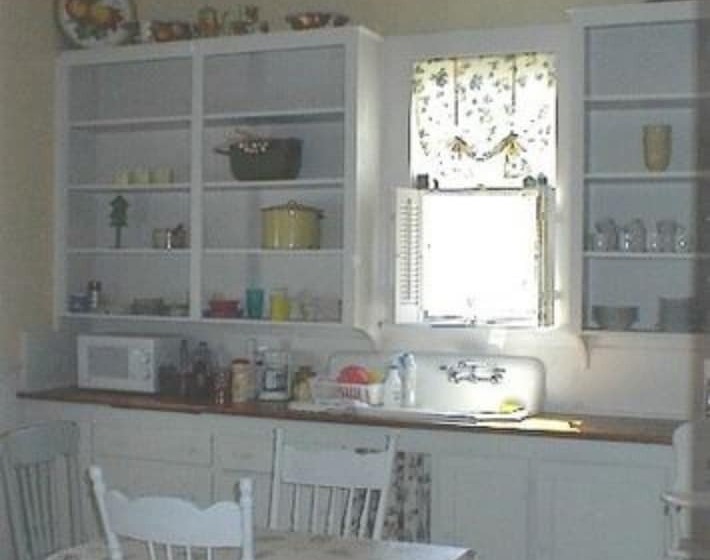 Carleton House Bed And Breakfast