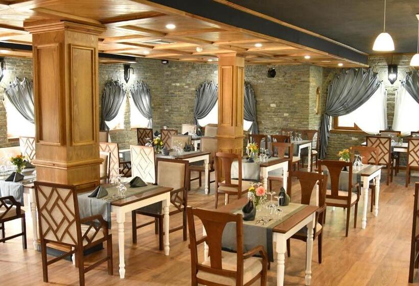 ホテル Restaurant Emblema