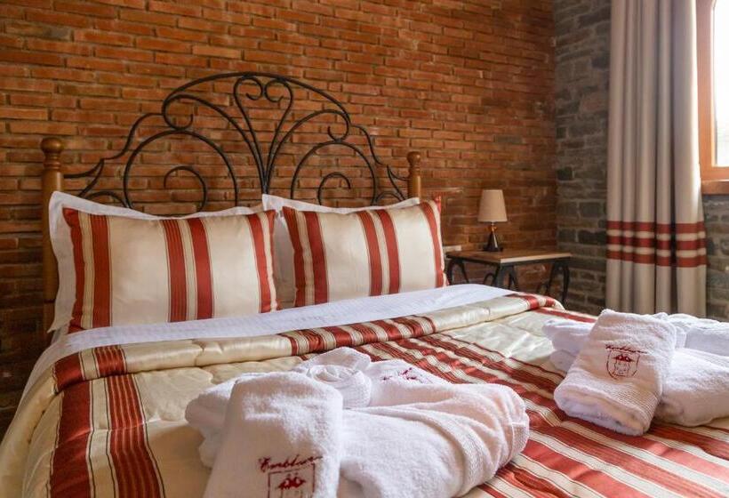 ホテル Restaurant Emblema