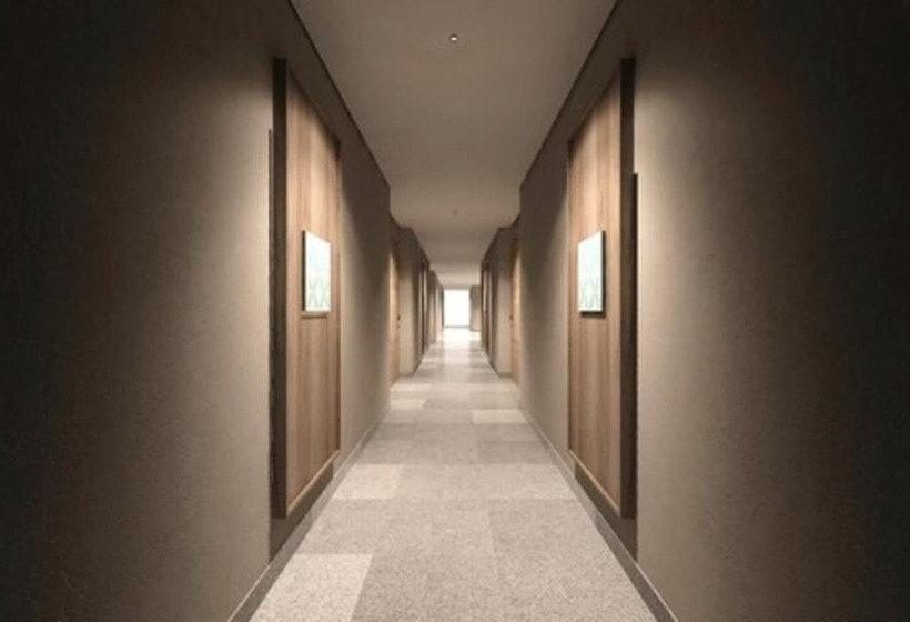 ホテル Santika Garut