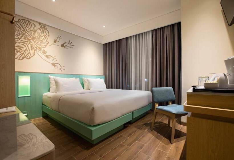 ホテル Santika Garut