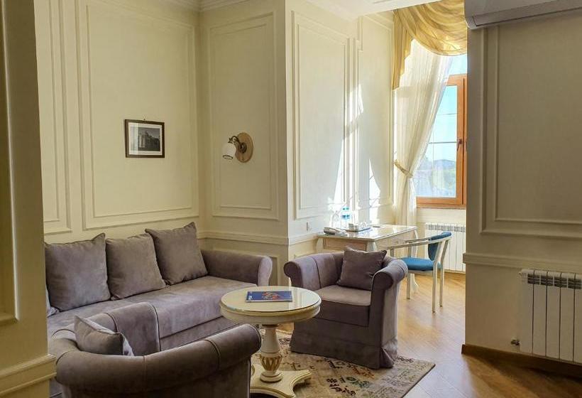 فندق Silk Road Kokand