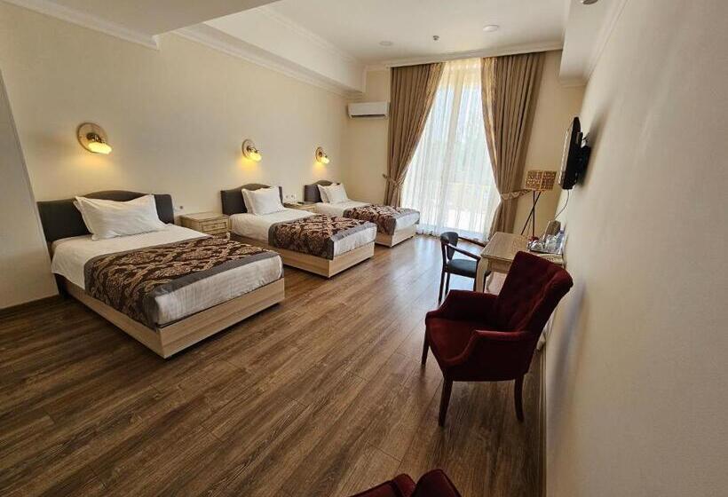 فندق Silk Road Kokand