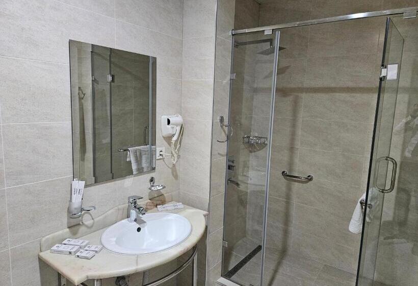 فندق Silk Road Kokand