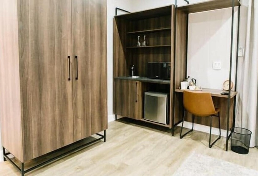 פנסיון 30 On Whites Guesthouse