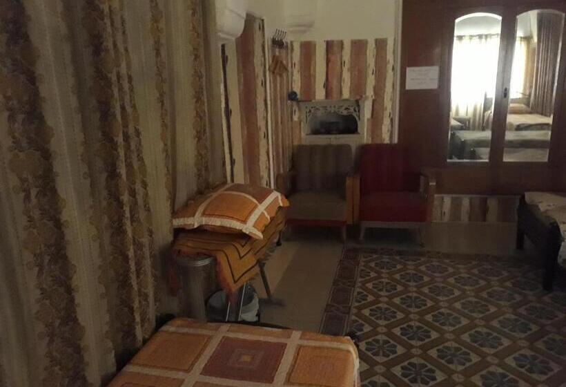 پانسیون Soufan Guest House