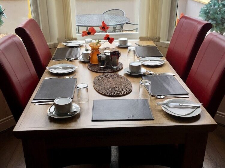 פנסיון The Cadnant