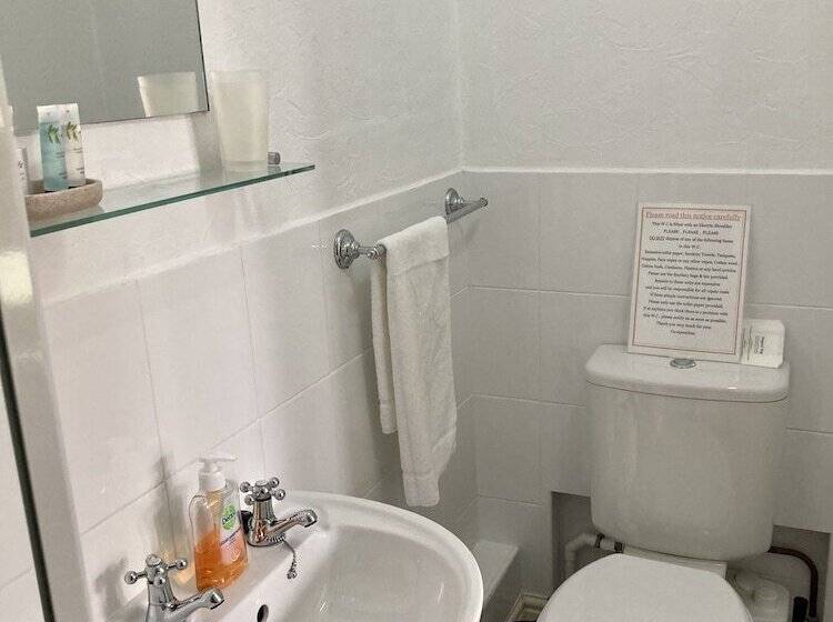 פנסיון The Cadnant