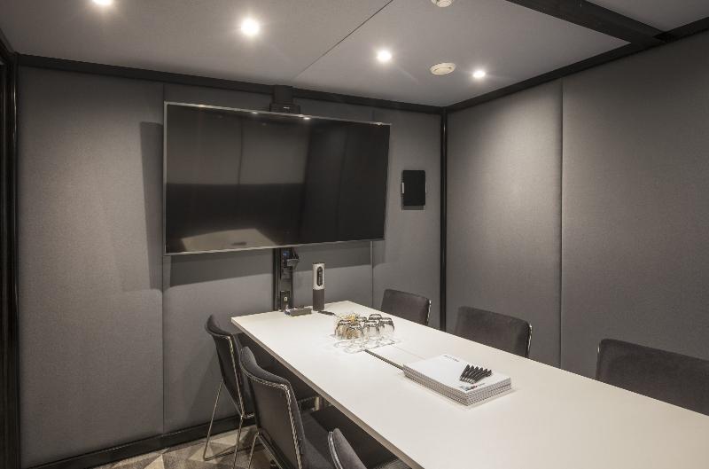 Village Hotel Bristol Filton