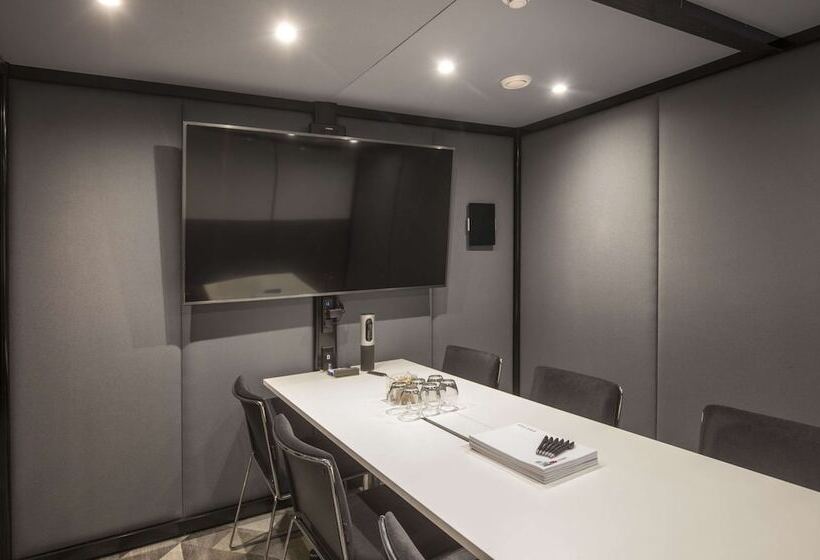 Village Hotel Bristol Filton