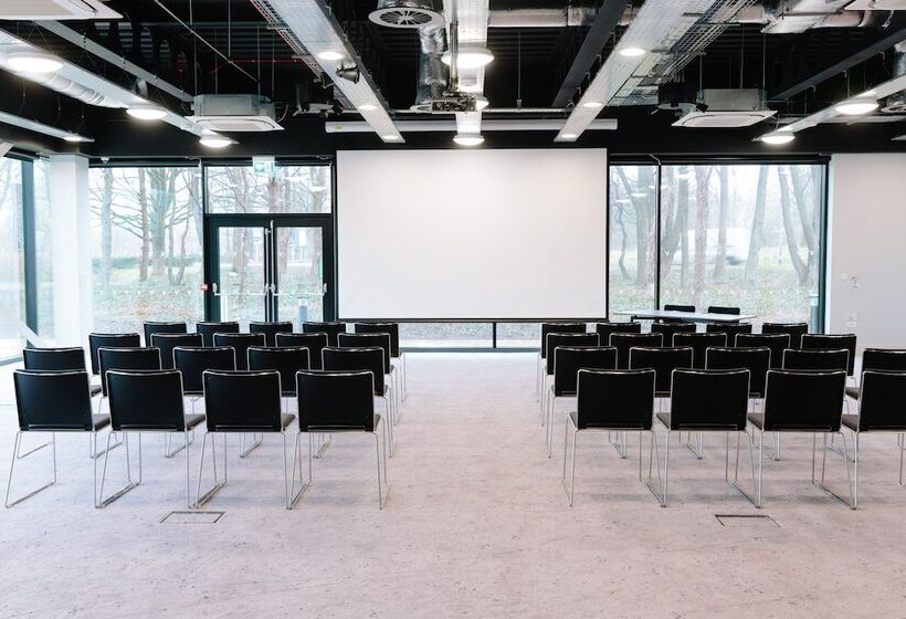 Village Hotel Bristol Filton