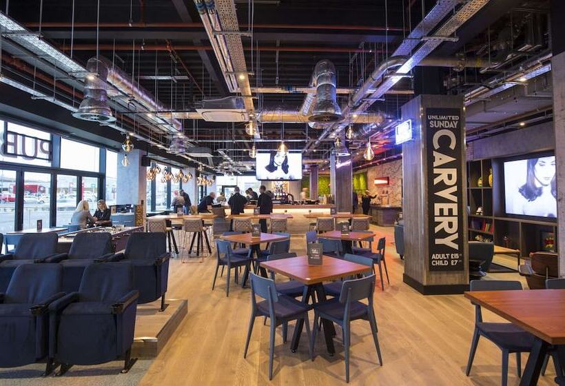 Village Hotel Bristol Filton