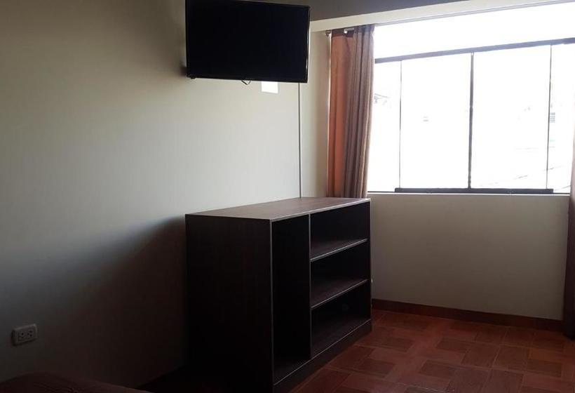 هاستل Cálido Hostal