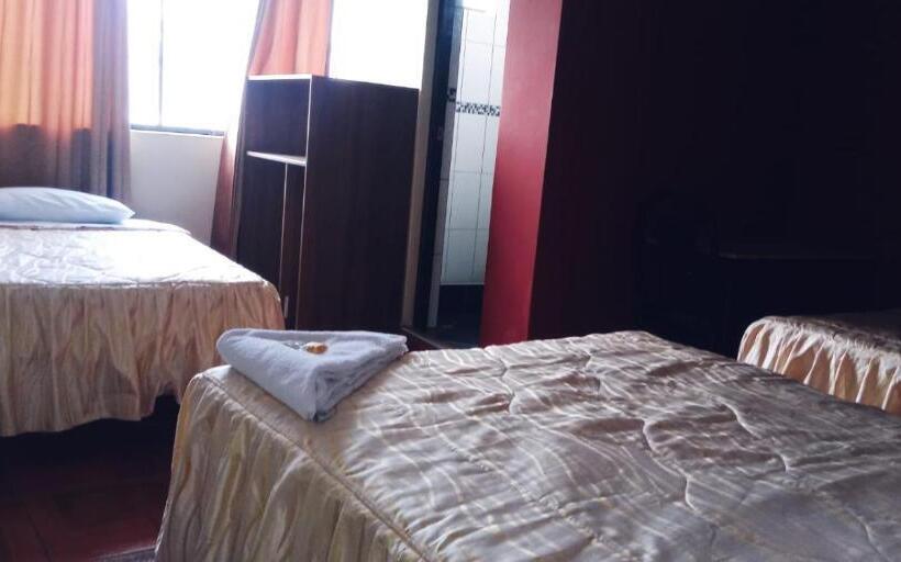 هاستل Cálido Hostal