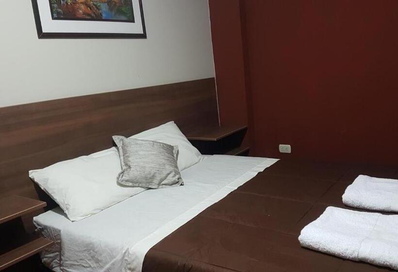 هاستل Cálido Hostal