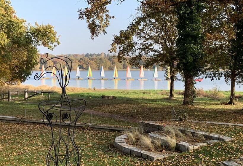 مبيت وإفطار L Hermine Du Lac