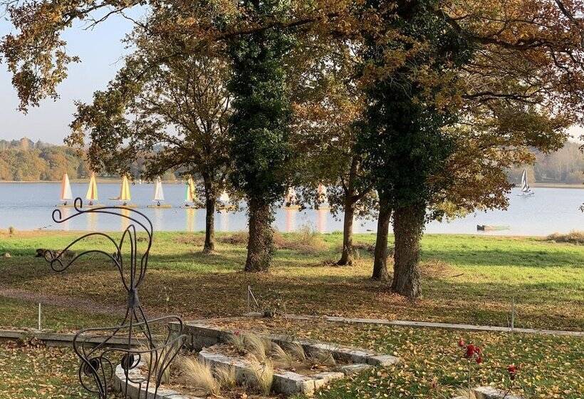 مبيت وإفطار L Hermine Du Lac