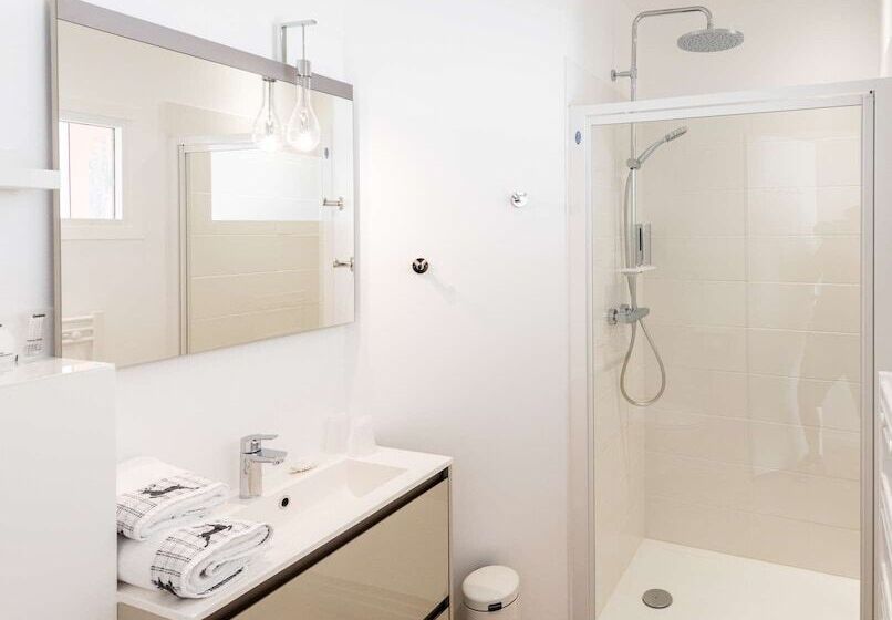 مبيت وإفطار L Hermine Du Lac