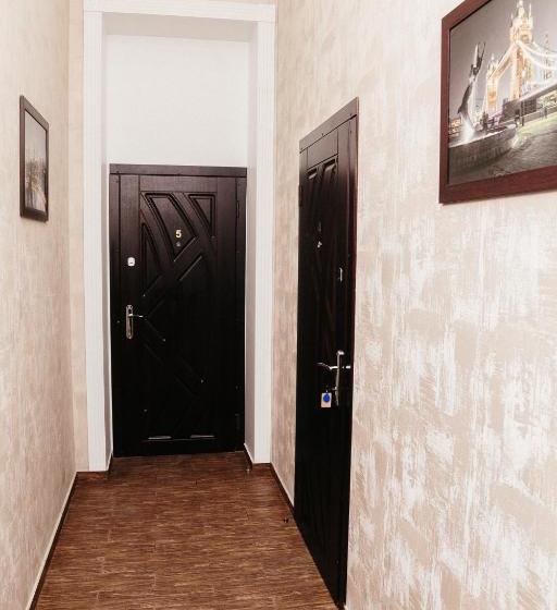 تختخواب و صبحانه Mini Otel Cozy Patio