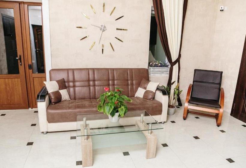 تختخواب و صبحانه Mini Otel Cozy Patio