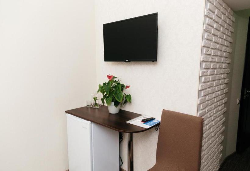 تختخواب و صبحانه Mini Otel Cozy Patio