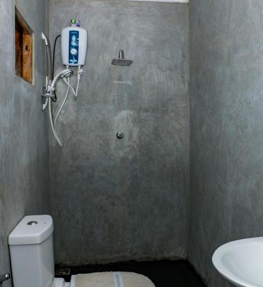 민박 Riverview Lodge