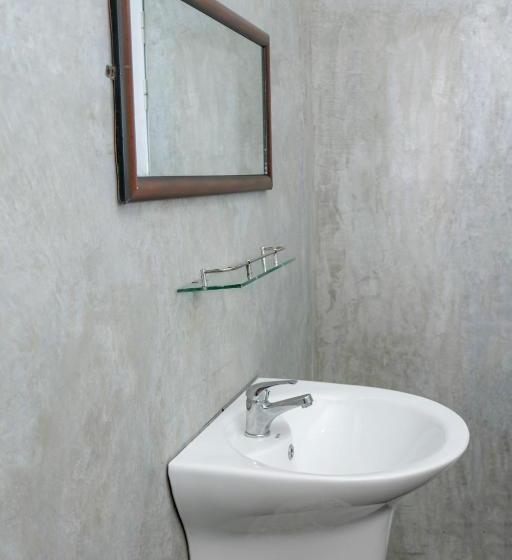 민박 Riverview Lodge