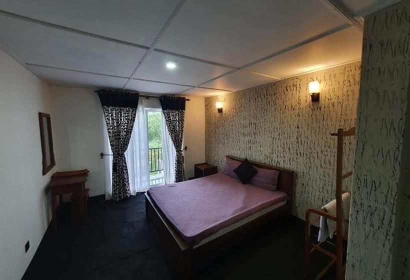 민박 Riverview Lodge