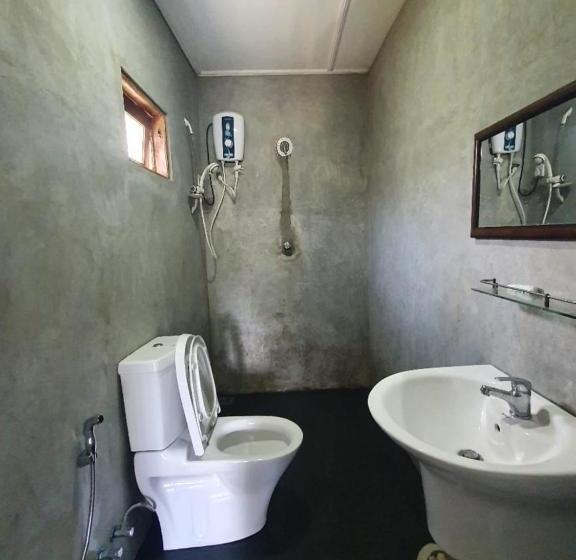 민박 Riverview Lodge