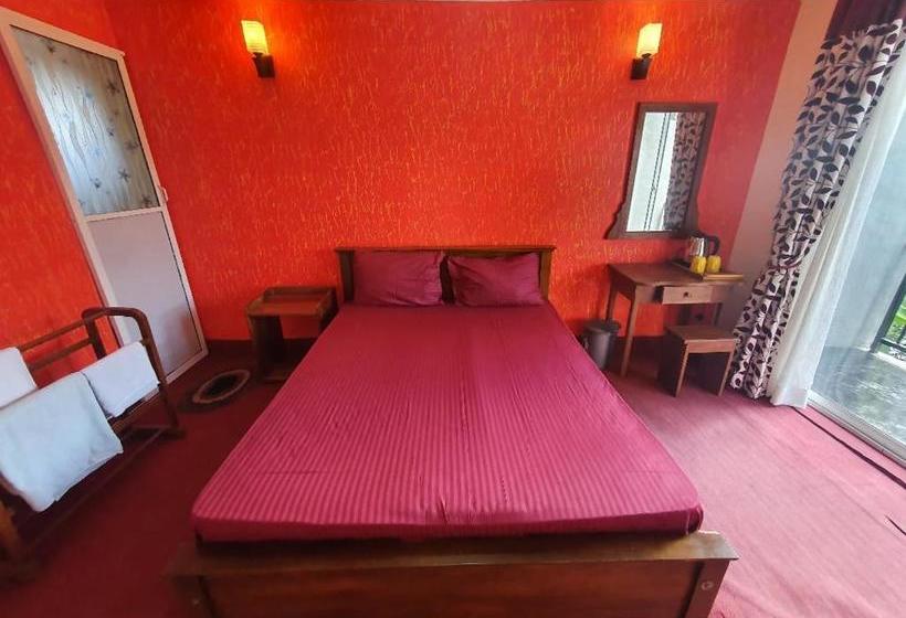 민박 Riverview Lodge