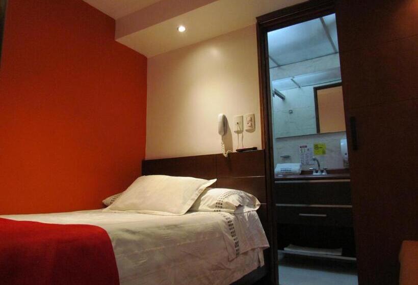 Отель Apartasuite Normandia