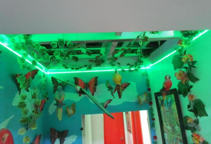 Отель Apartasuite Normandia