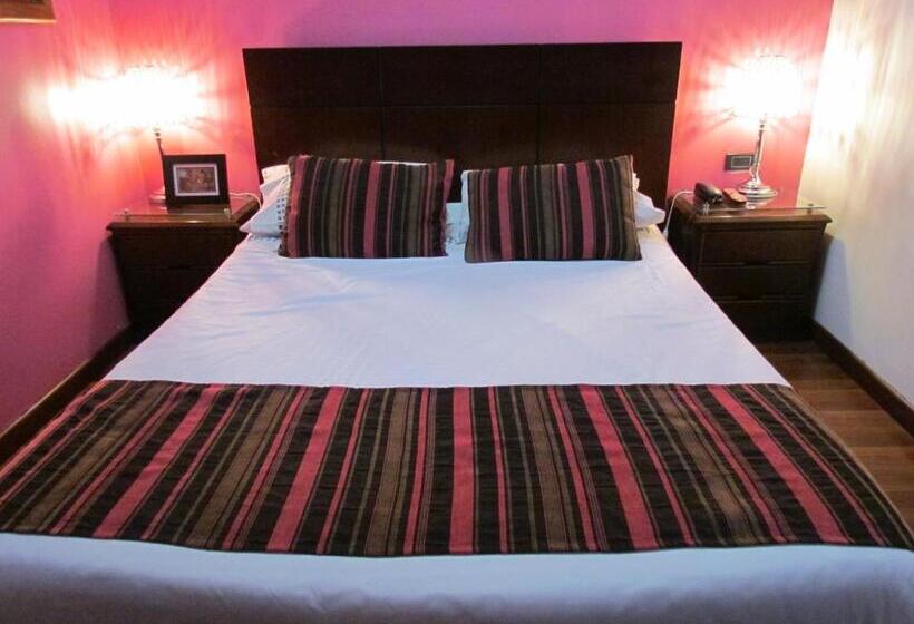 هتل Apartasuite Normandia