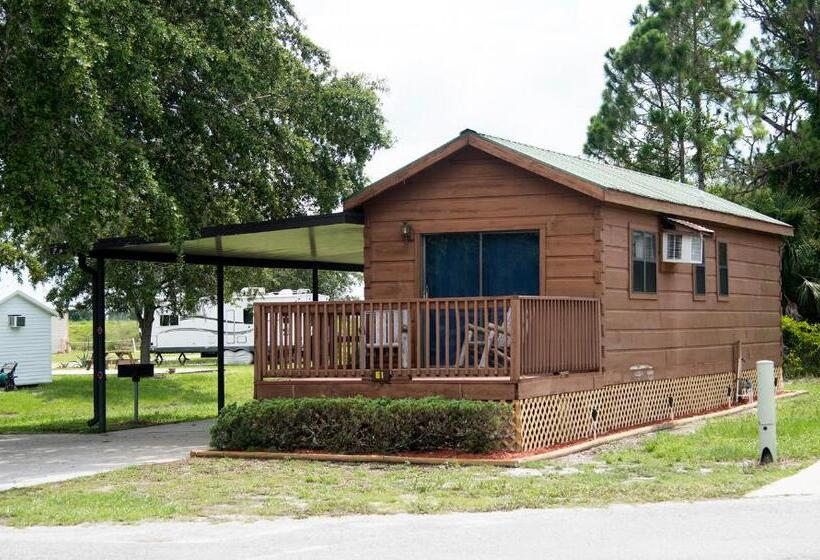 فندق Camp Mack, A Guy Harvey Lodge