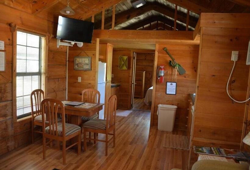 فندق Camp Mack, A Guy Harvey Lodge