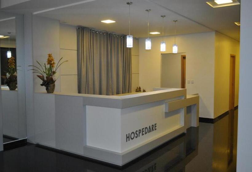 فندق Hospedare
