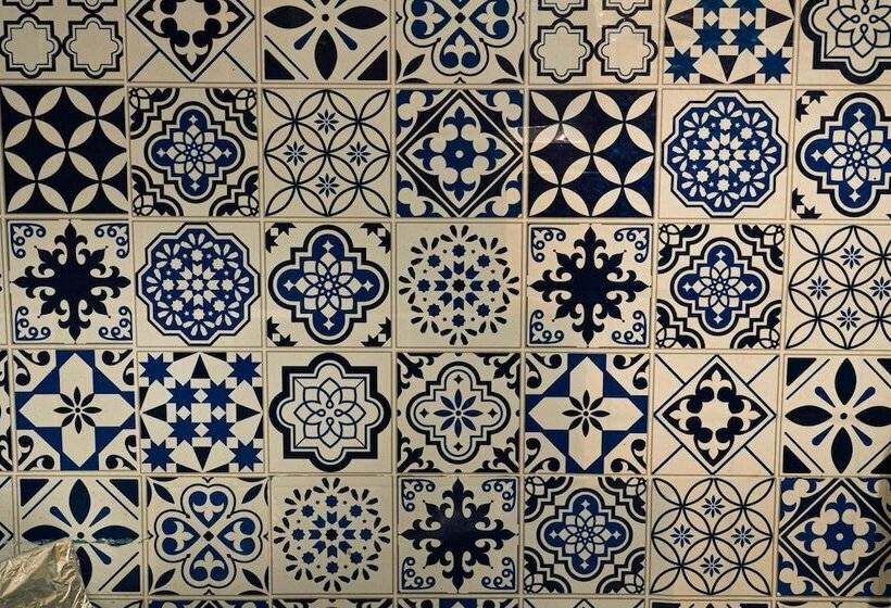 فندق Hostal Chesal