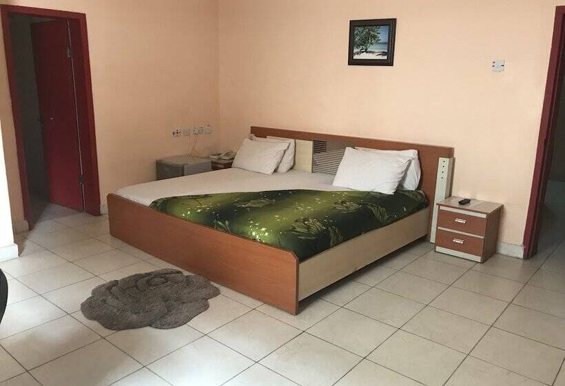 Meadway Luxury Hotels