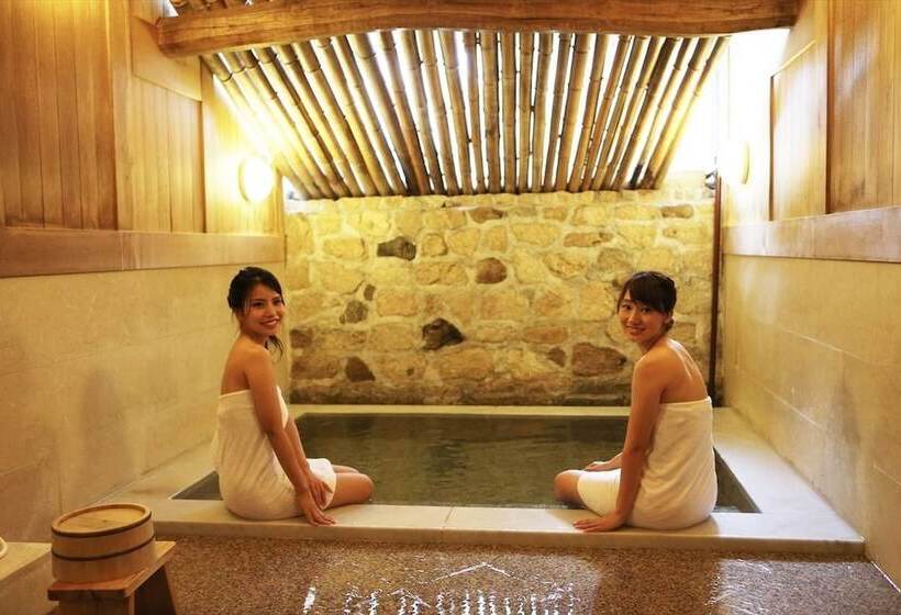 호텔 Okutsuhotspa Ikedayakajikaen